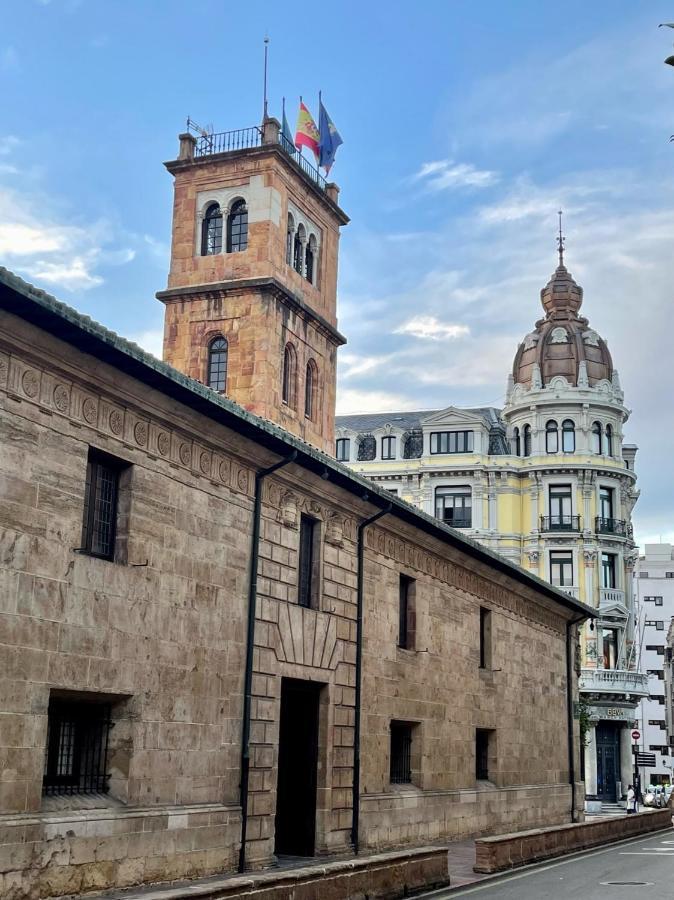 Atico Al Lado Del Ayuntamiento Apartment *